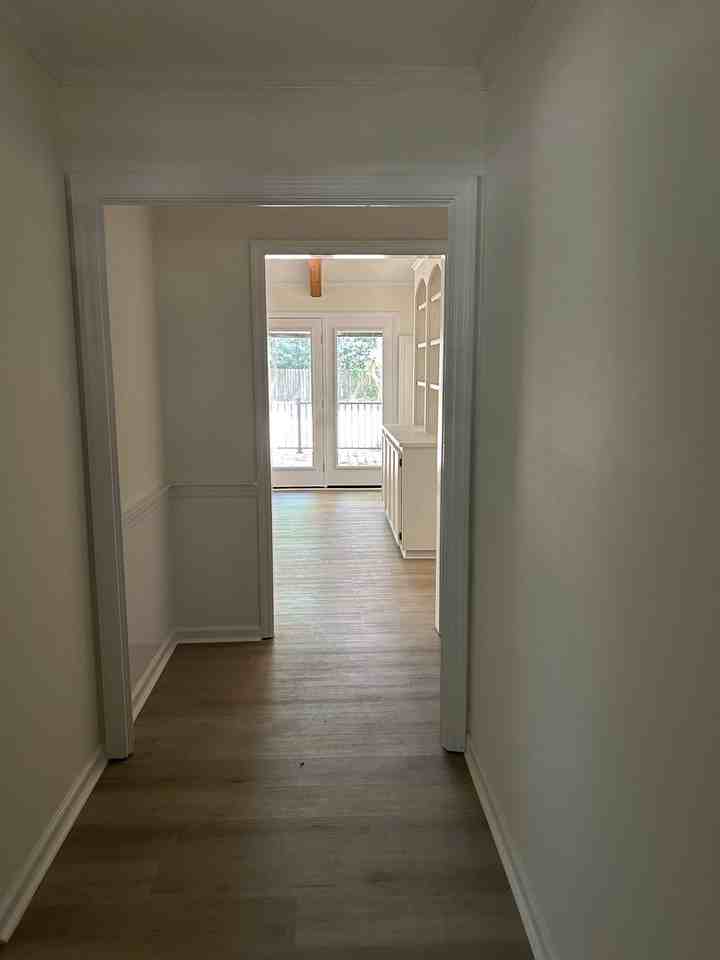 842 Meriweather Dr - Photo 2 of 50