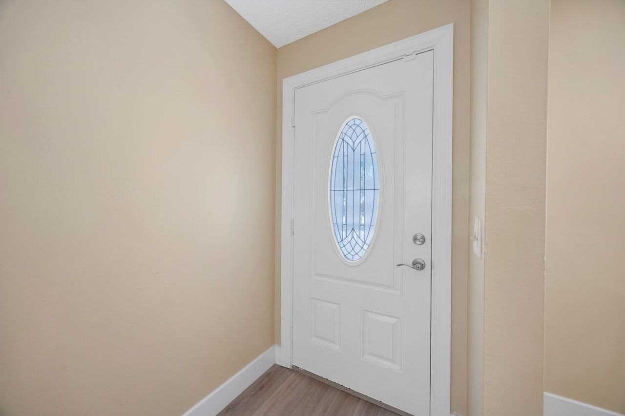5840 Langston Dr - Photo 4 of 28