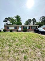 featured image of 1217 Lakeview Dr