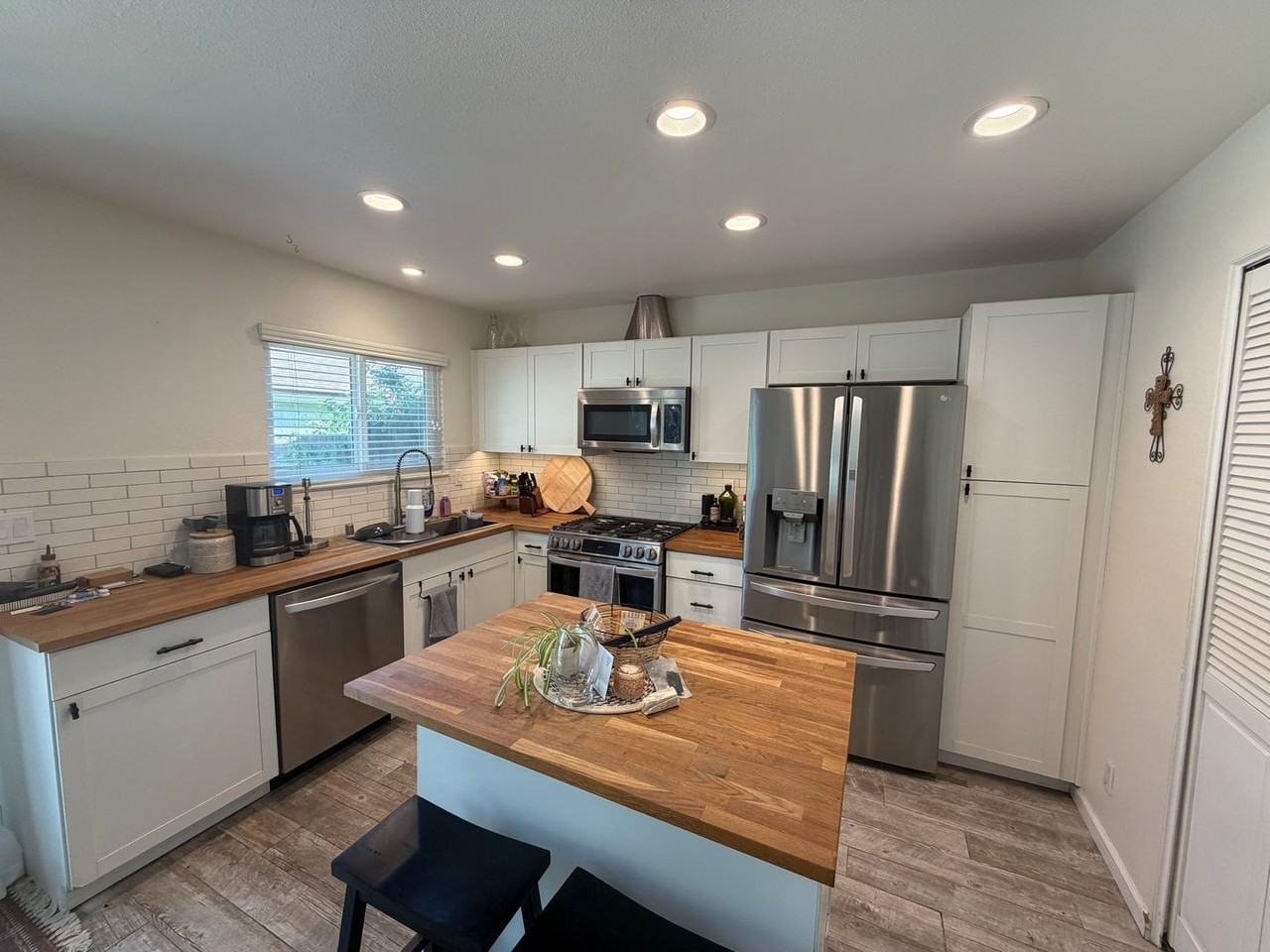 14987 Campus Park Dr #D - Photo 4 of 19