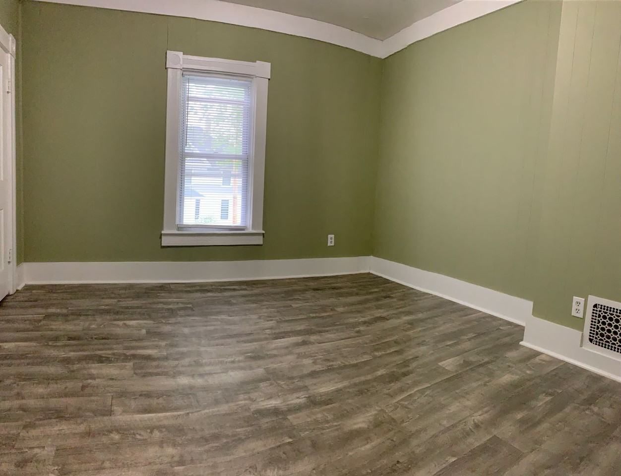 602 W Hill - Photo 5 of 17
