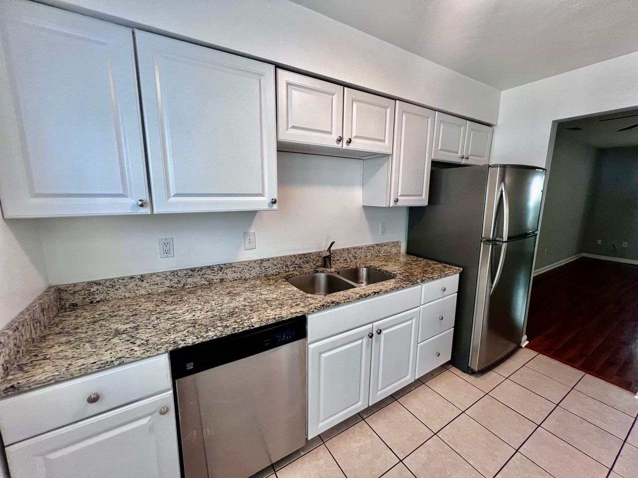 5206 Richard Rd - Photo 4 of 17