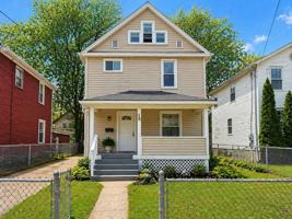 featured image of 483 Douglas St