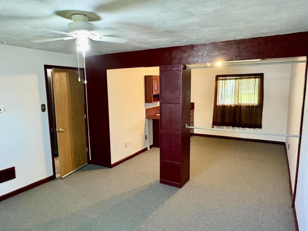 1970 Diane Ct - Photo 3 of 10