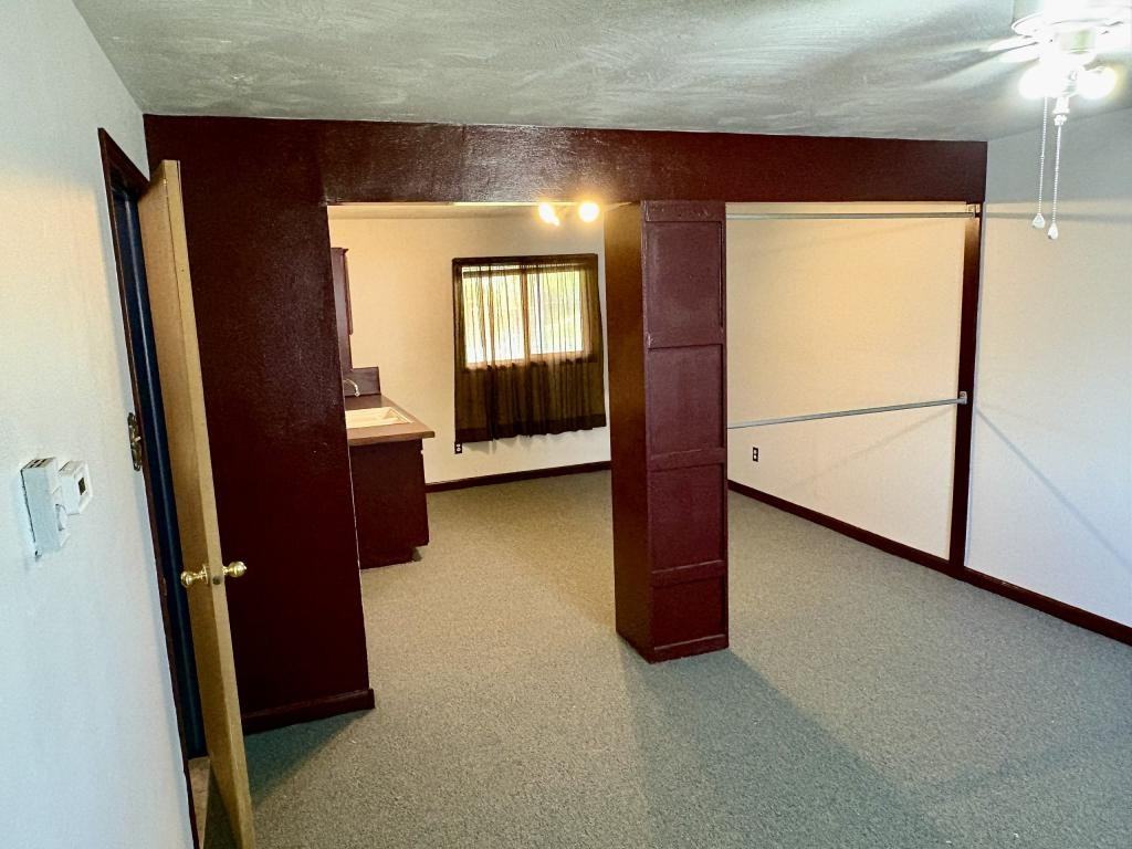 1970 Diane Ct - Photo 4 of 10
