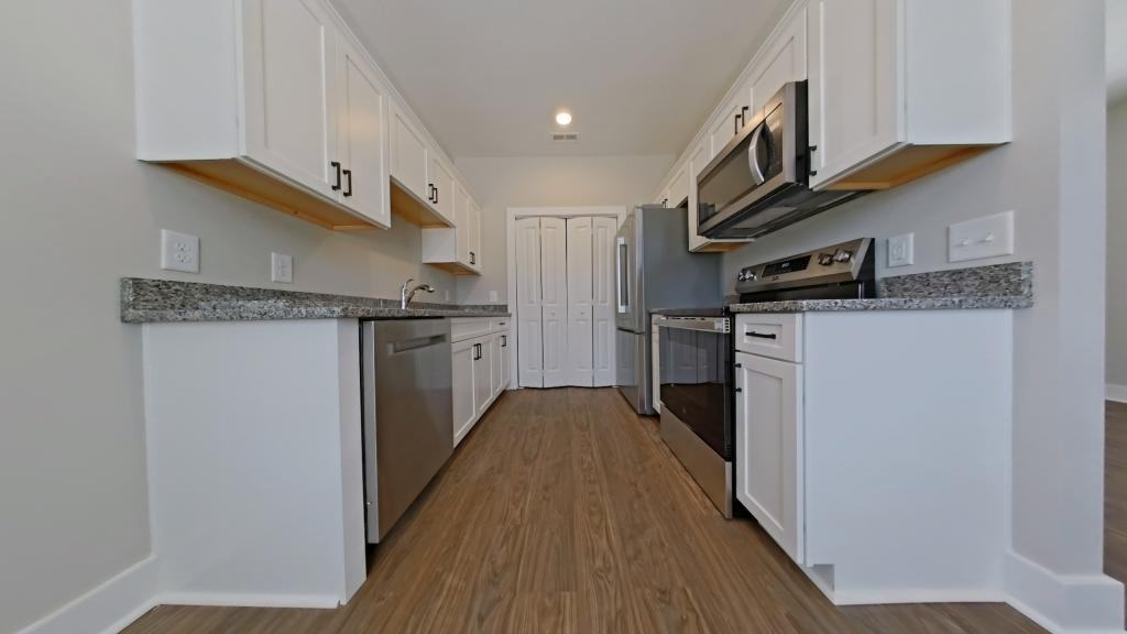 540 Wallburg High Point Rd - Photo 2 of 16