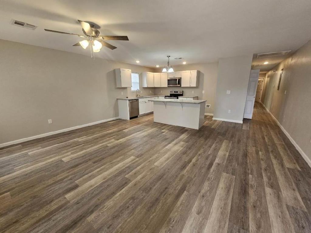 3812 W 55th St - Photo 3 of 13