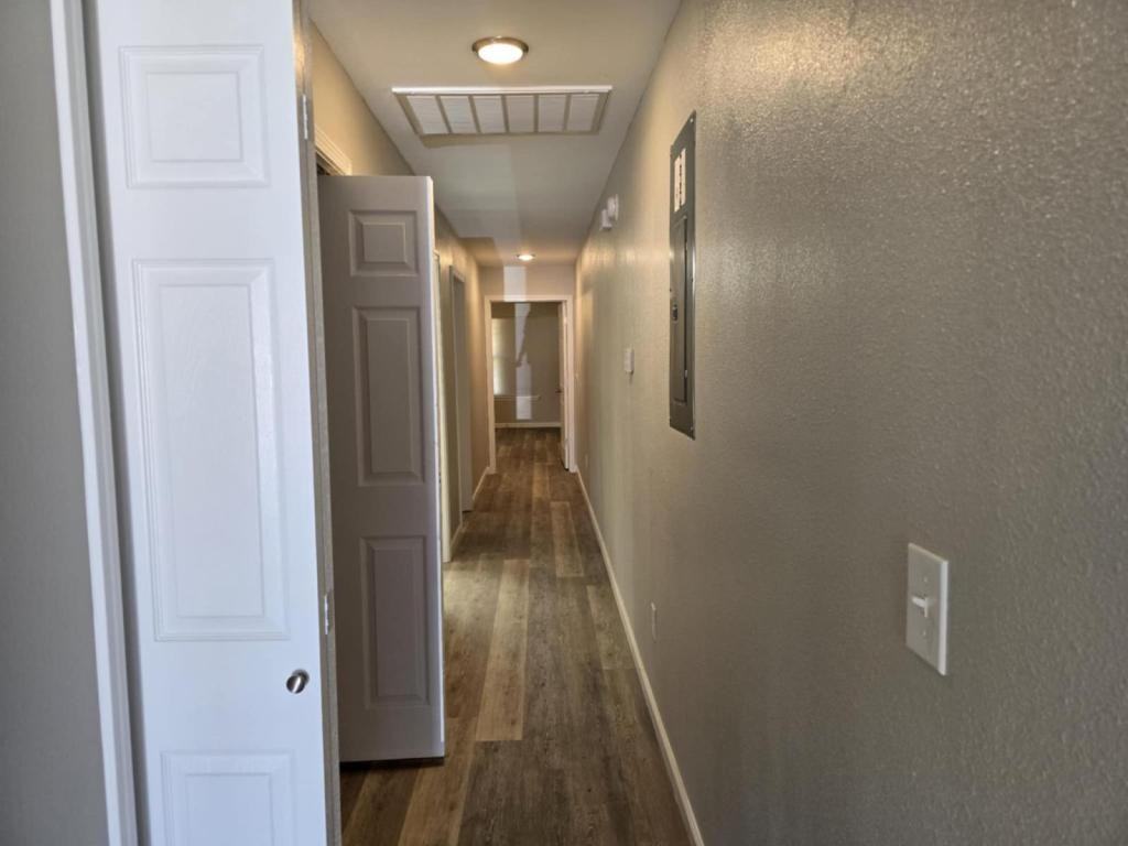 3812 W 55th St - Photo 6 of 13