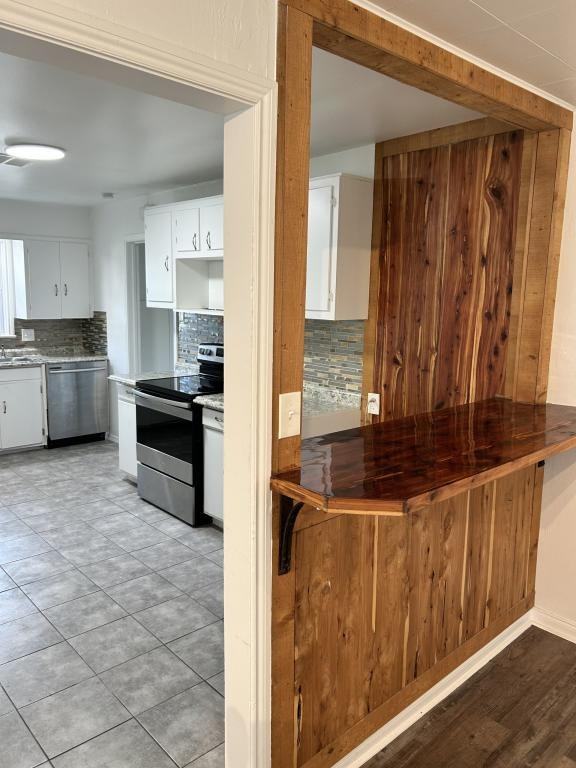 621 W 17th St - Photo 4 of 19