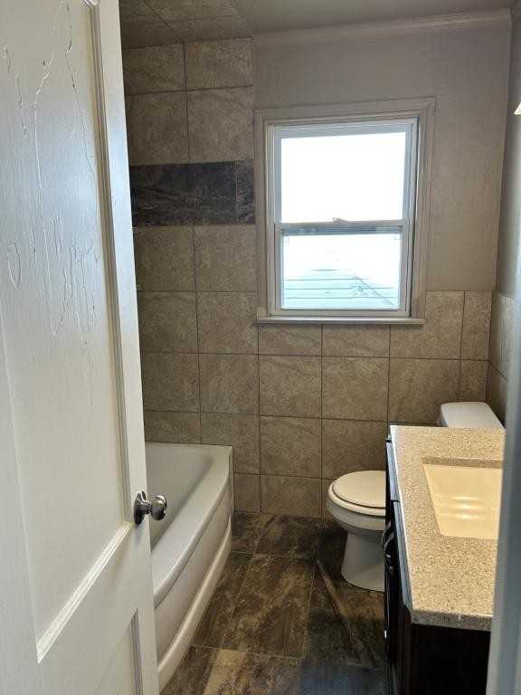 621 W 17th St - Photo 7 of 19