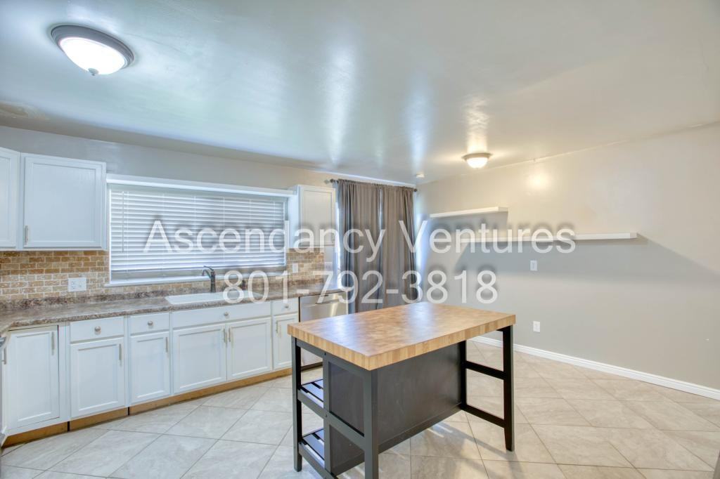 4104 W 4865 S - Photo 5 of 12
