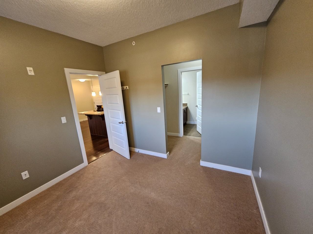 8730 82 Avenue Northwest - Photo 4 of 10