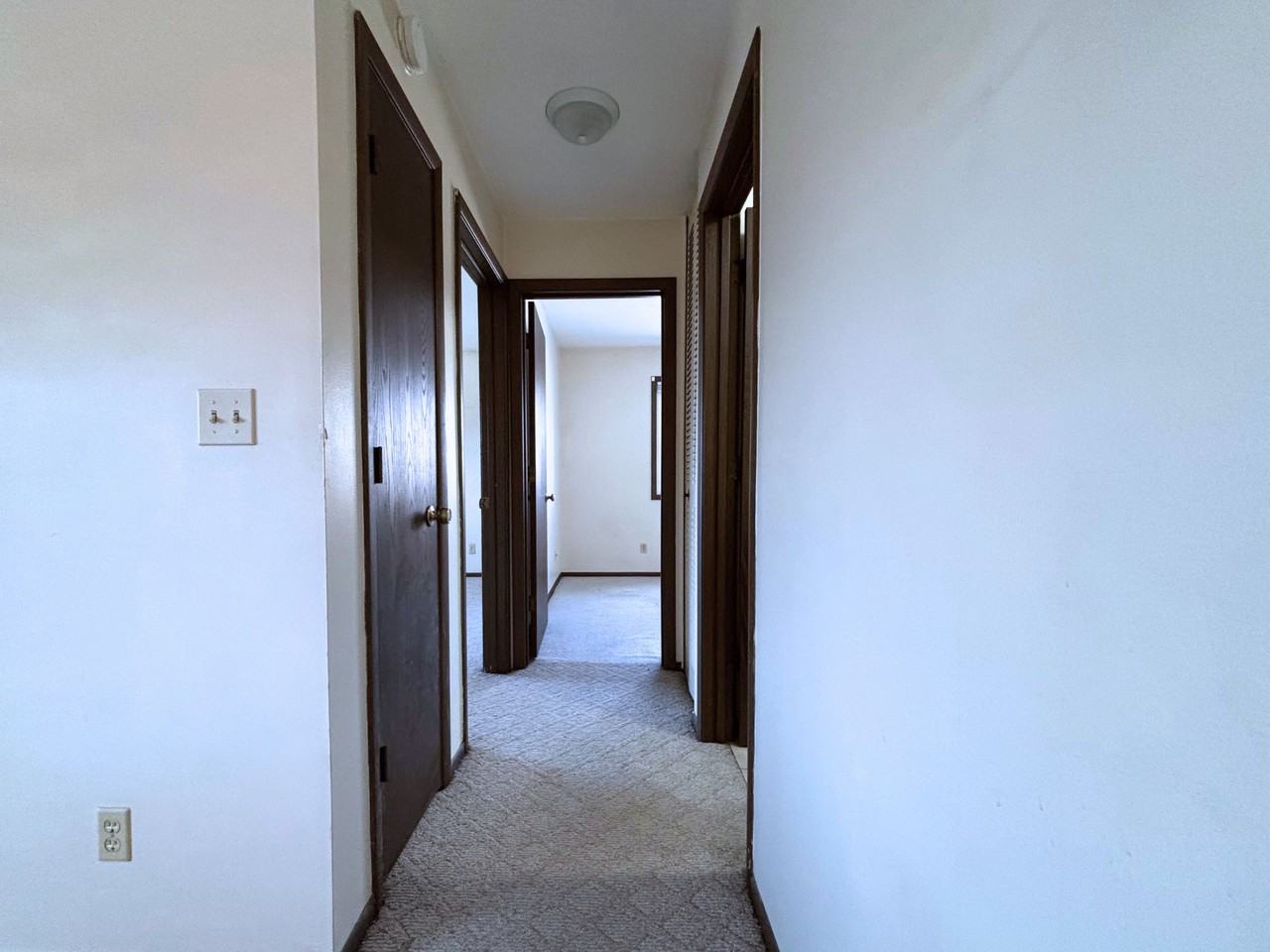 601 Oak Glen Dr #7 - Photo 5 of 11