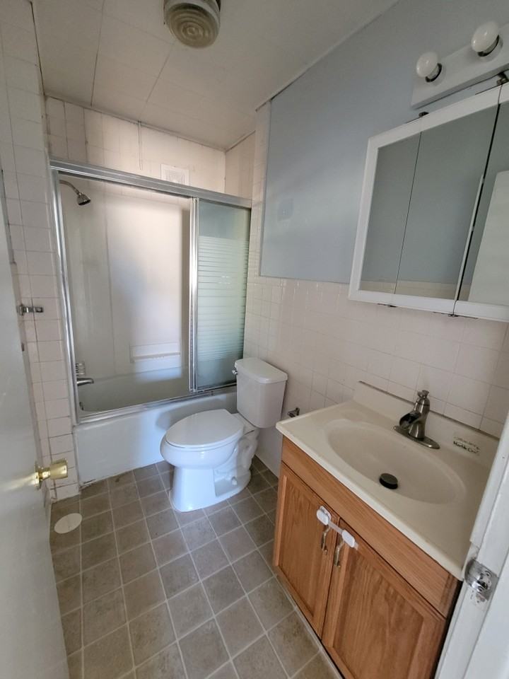 1205 Priestley Ave - Photo 3 of 11