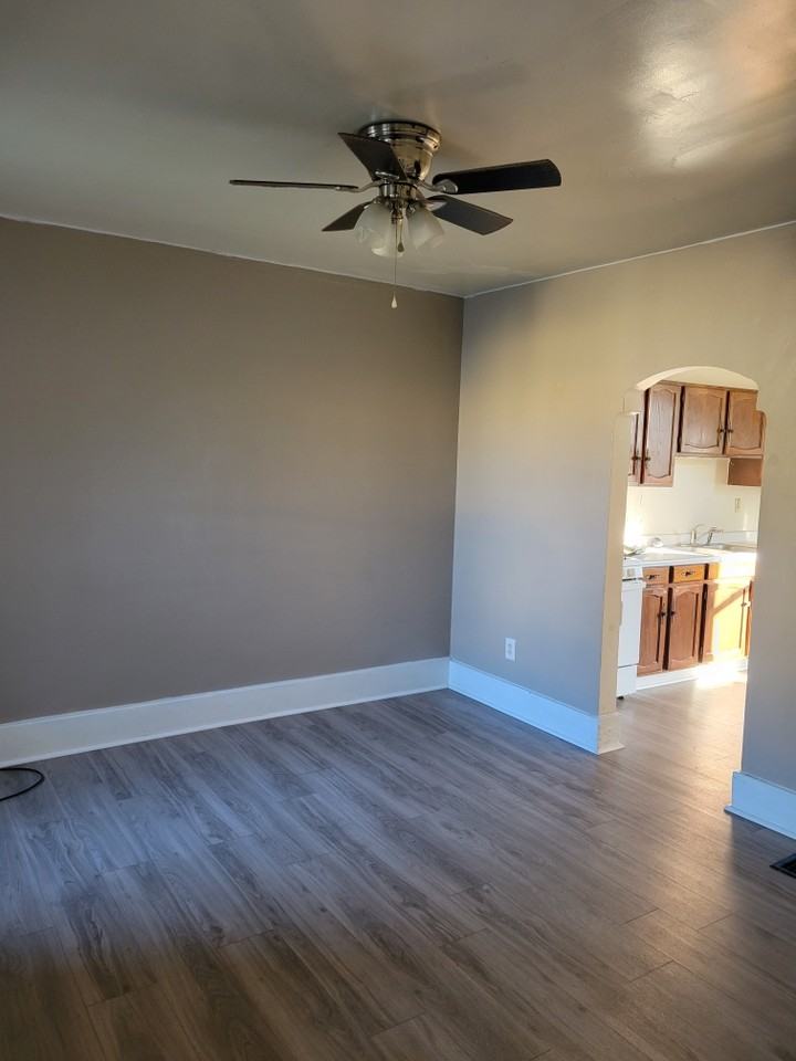 1205 Priestley Ave - Photo 4 of 11
