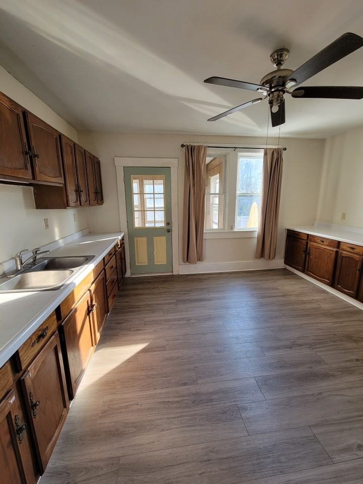 1205 Priestley Ave - Photo 5 of 11