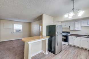 512 S Delaware St #5 - Photo 1 of 1
