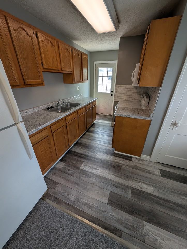 404 S Mcclun St - Photo 2 of 21