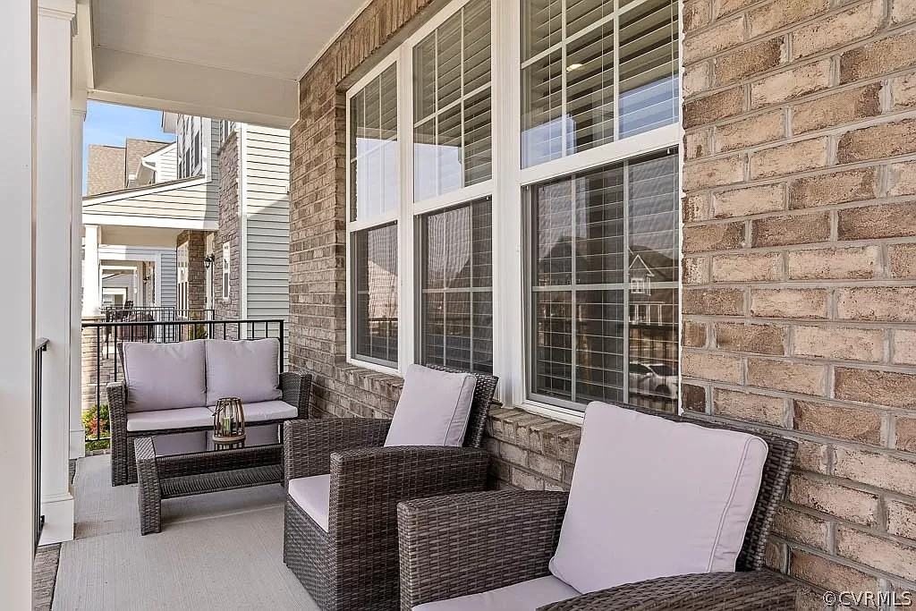 16913 Thornapple Run - Photo 2 of 22