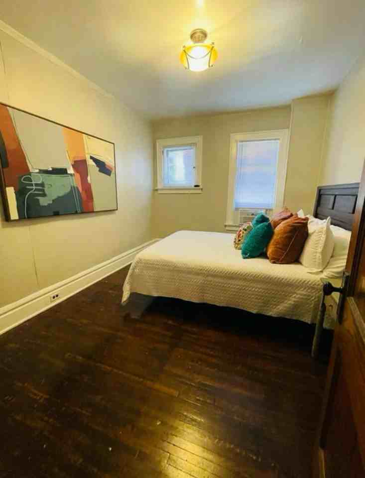 876 Dennison Ave - Photo 2 of 8