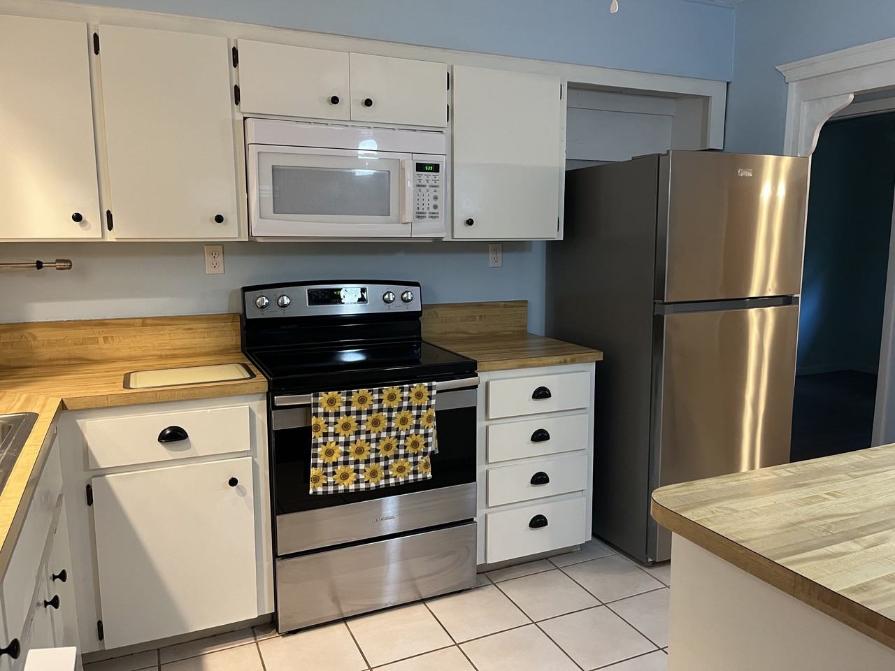 17451 Southside Ct - Photo 4 of 11