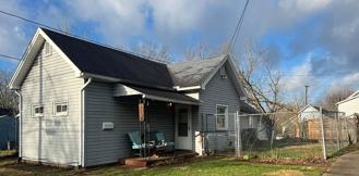 1038 Middle St - Photo 1 of 1