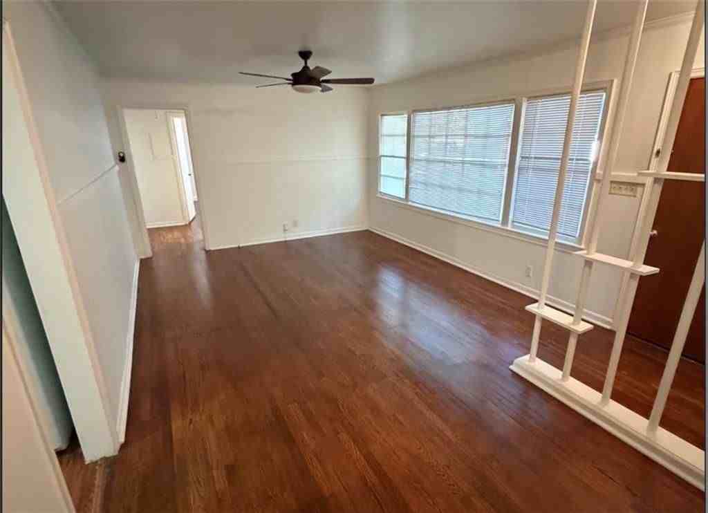828 Catherine St - Photo 3 of 9