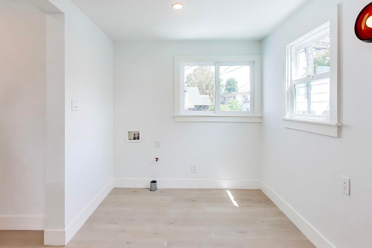 6528 Raymond St - Photo 3 of 25