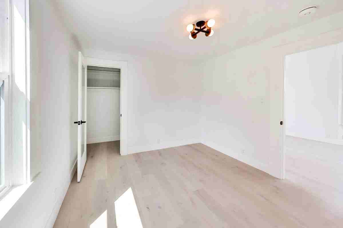6528 Raymond St - Photo 6 of 25