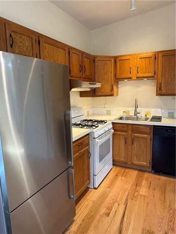 2 Burrs Ln - Photo 6 of 33