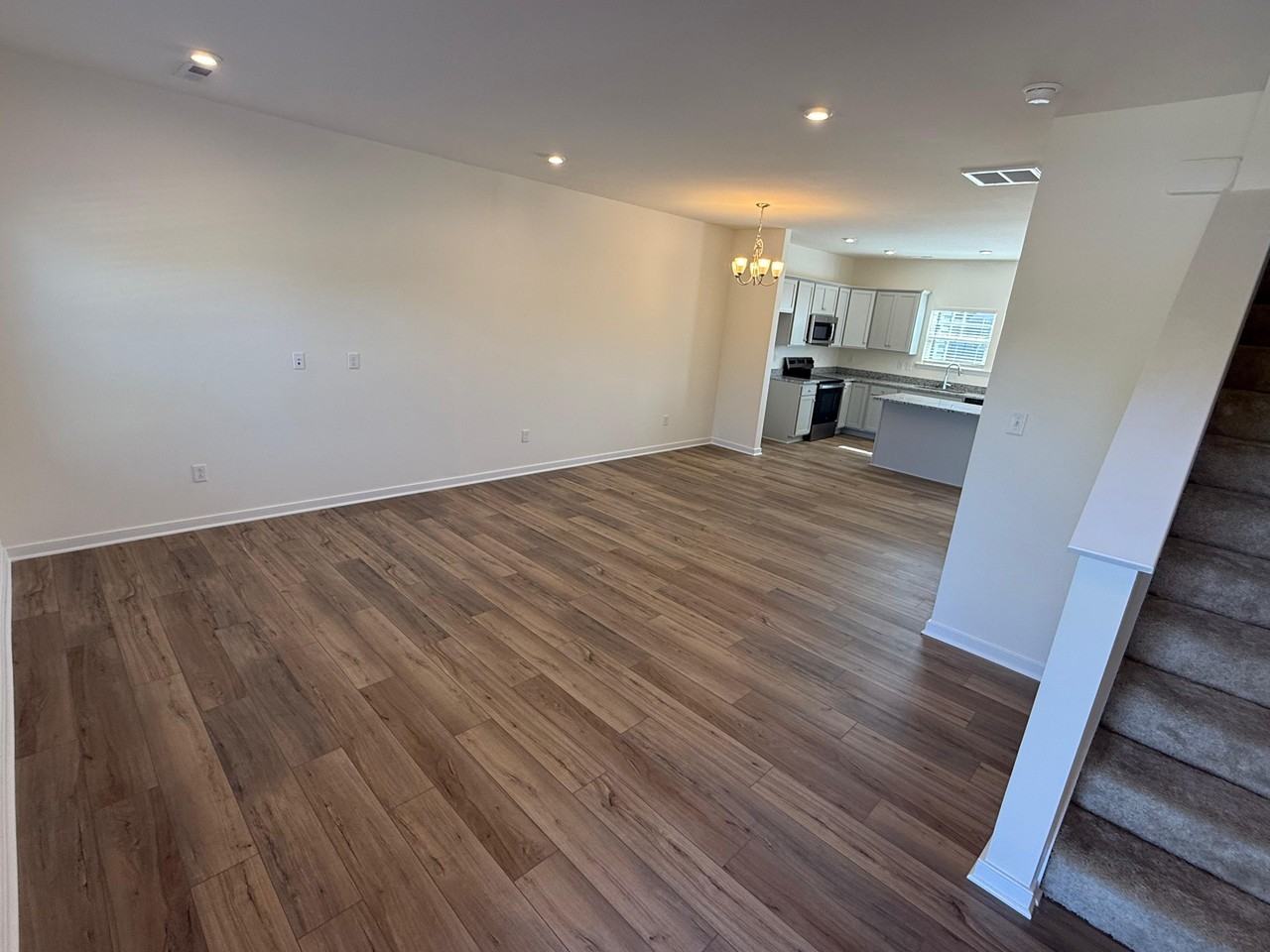 3368 Broadwick Rd #1 - Photo 5 of 20
