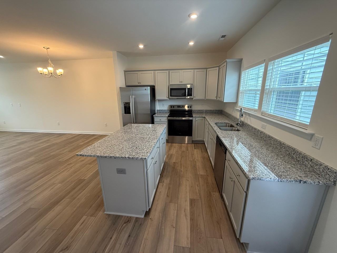 3368 Broadwick Rd #1 - Photo 7 of 20