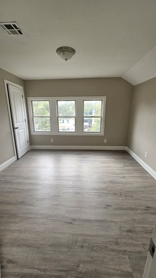 97 Lyons Ave #3 - Photo 2 of 7