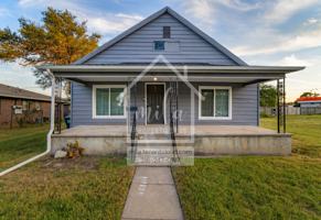 featured image of 407 W 6th Ave