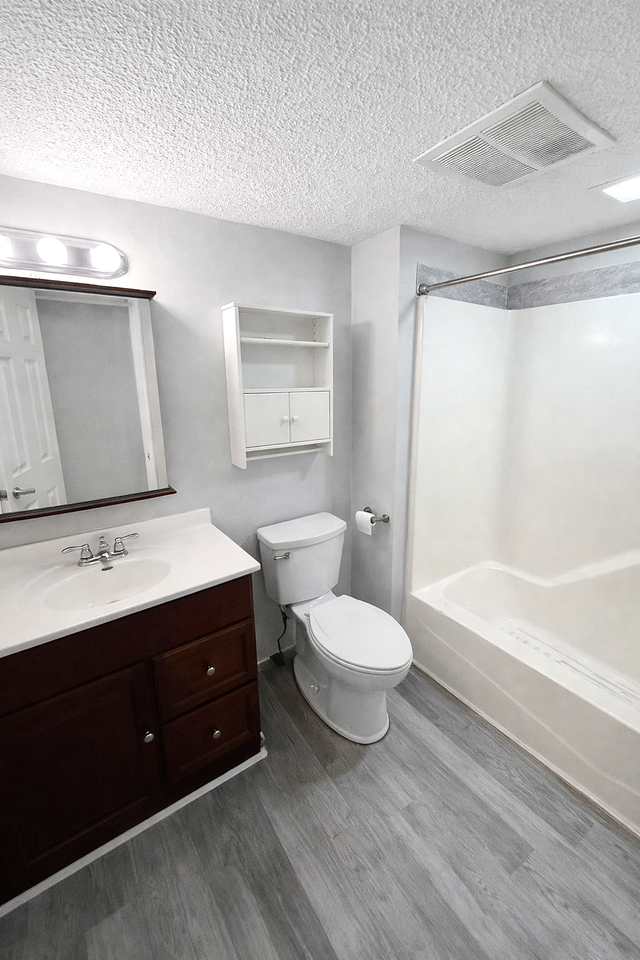 2015 W Wilkins St - Photo 5 of 12