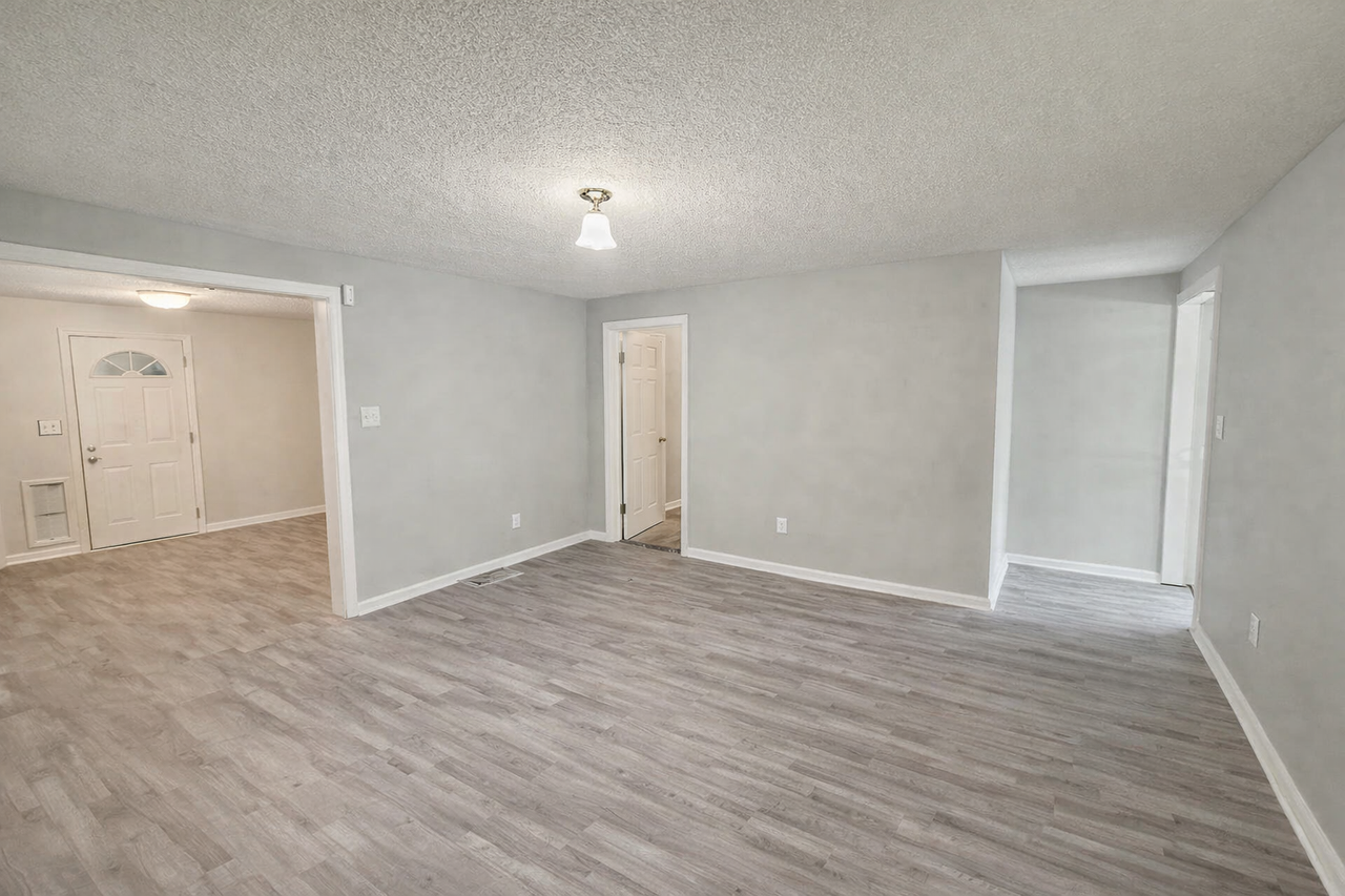 2015 W Wilkins St - Photo 6 of 12