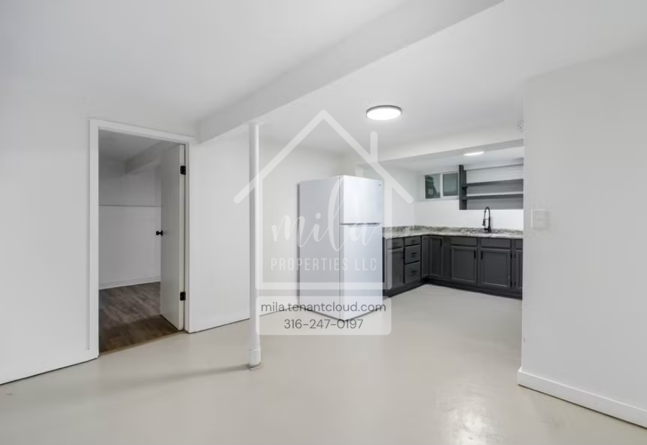 128 E 10th Ave #128C - Photo 2 of 7