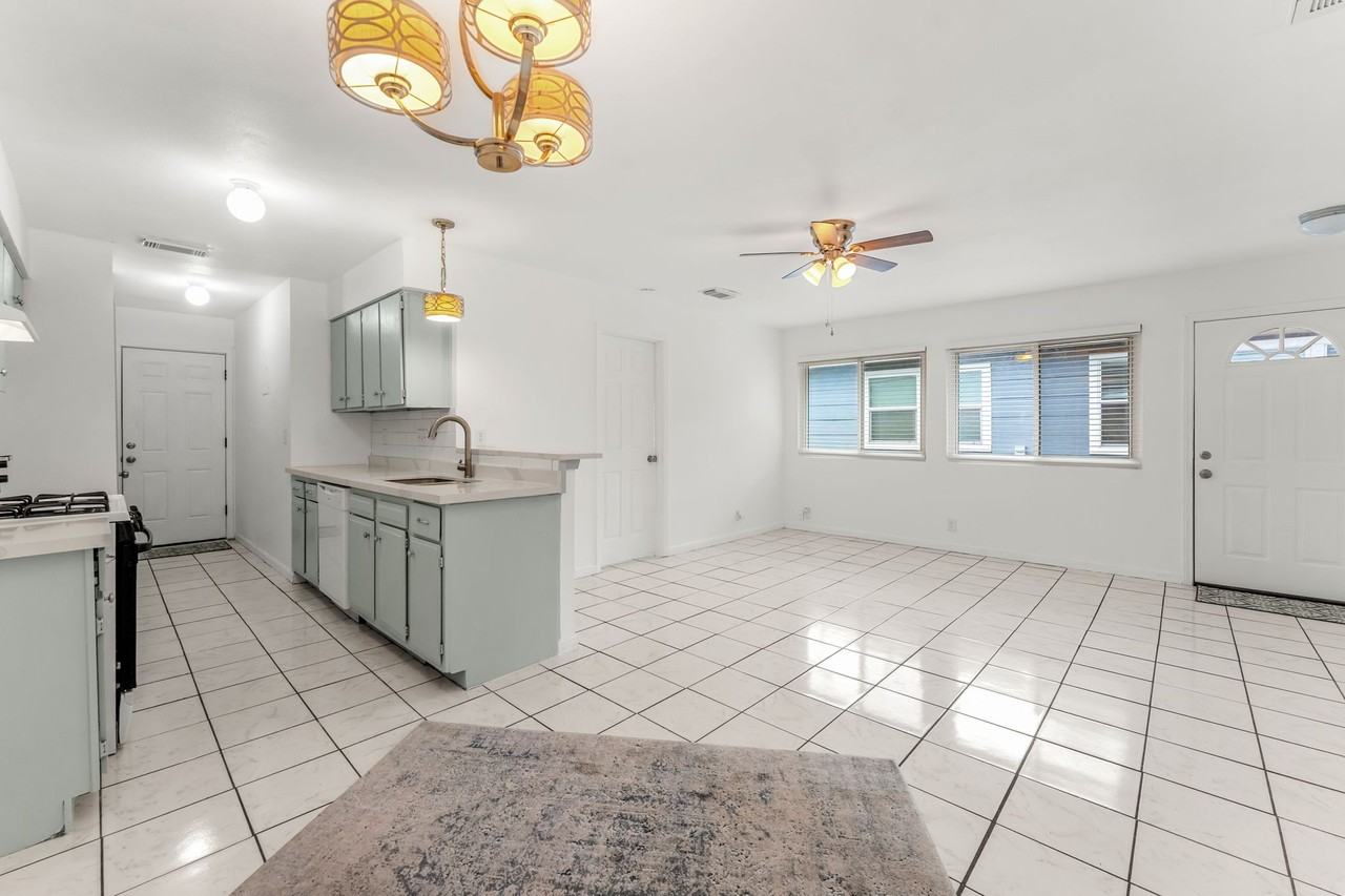 2501 Teri Rd #B - Photo 3 of 22