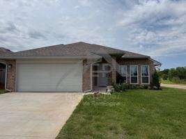 featured image of 921 S Appaloosa Ln