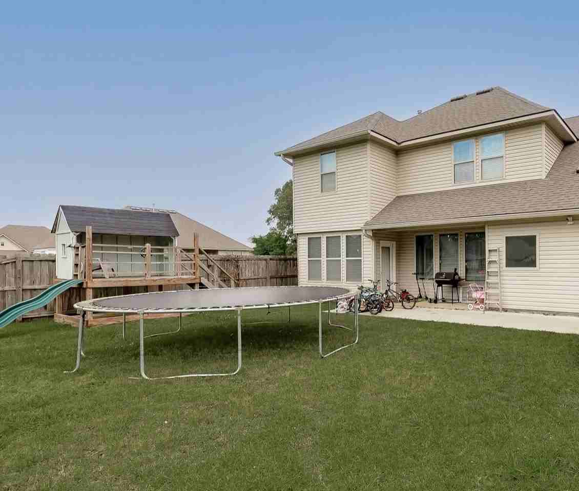 2196 Windridge Ave - Photo 5 of 5