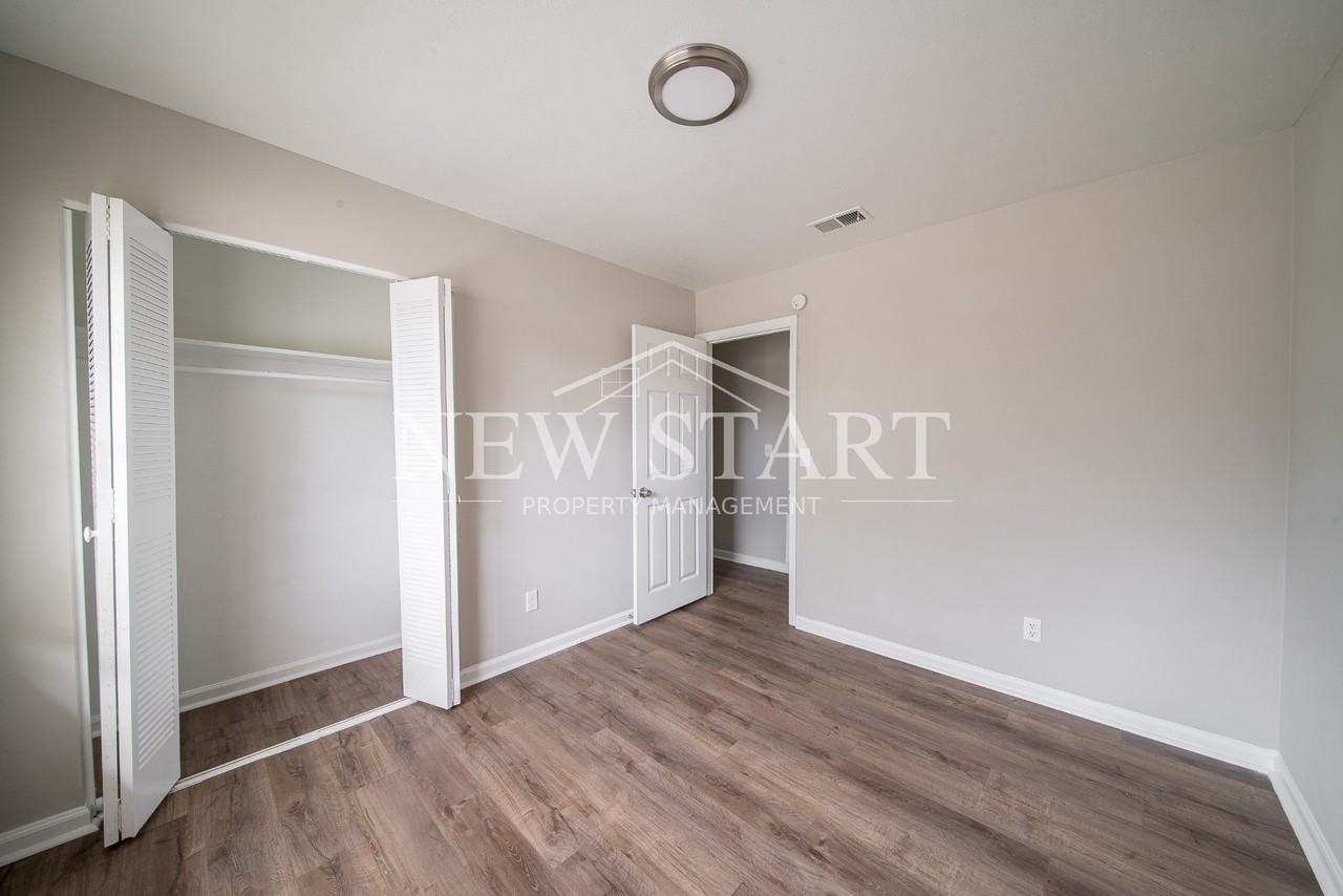 1417 Celeste Dr - Photo 4 of 10