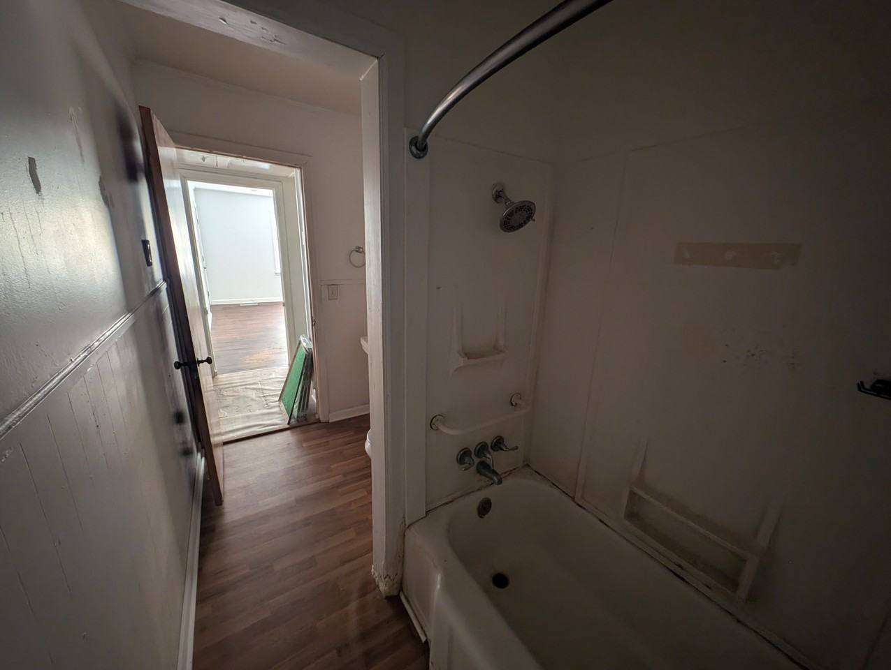 200 Naomi Dr - Photo 2 of 9