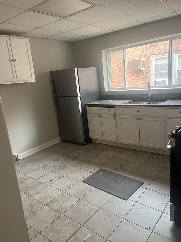 1013 Bellwood Ave #2W - Photo 6 of 6