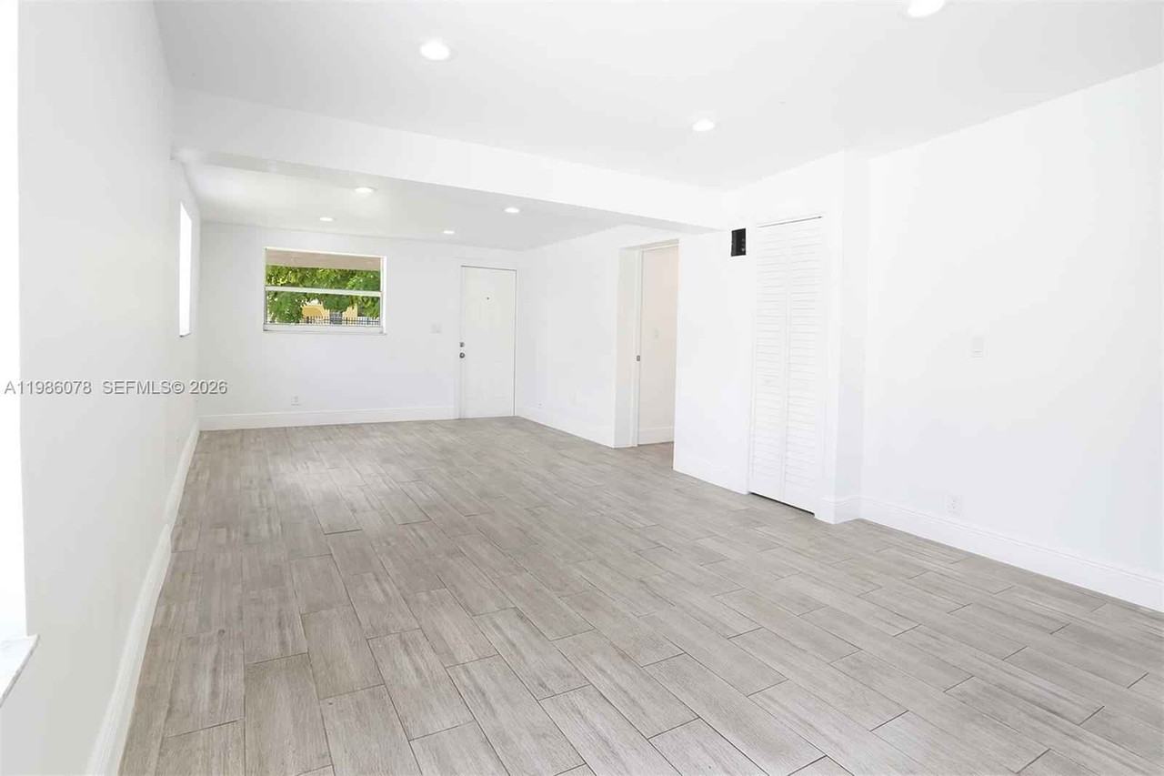 14260 Nw 22nd Pl - Photo 2 of 29