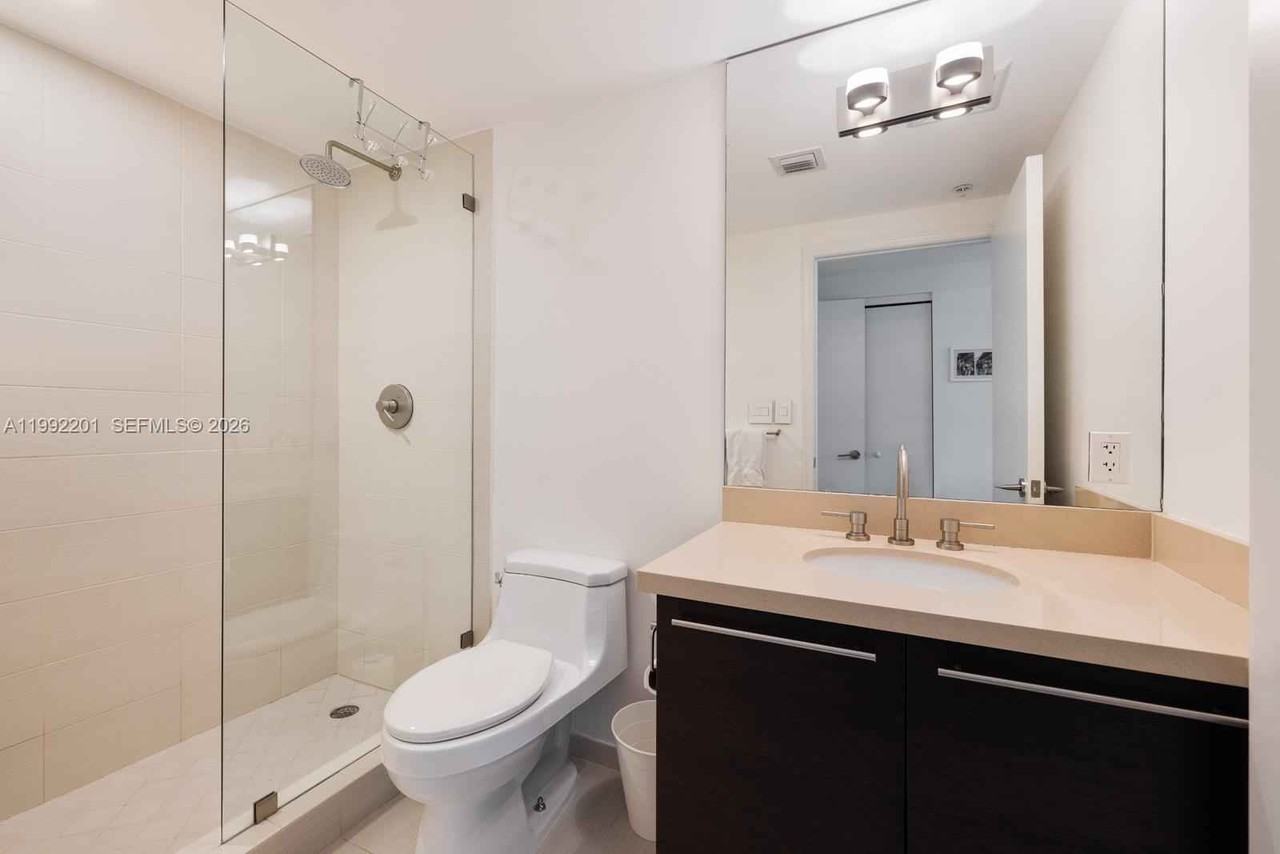 7928 East Dr #101 - Photo 6 of 41