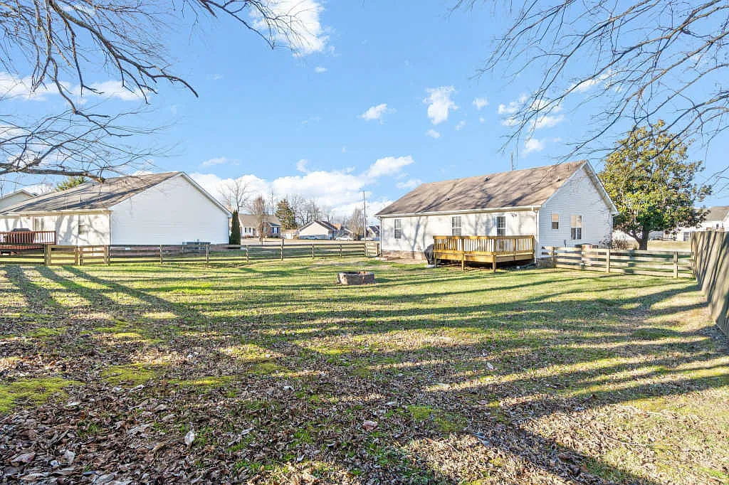 810 Buckhorn Dr - Photo 4 of 6
