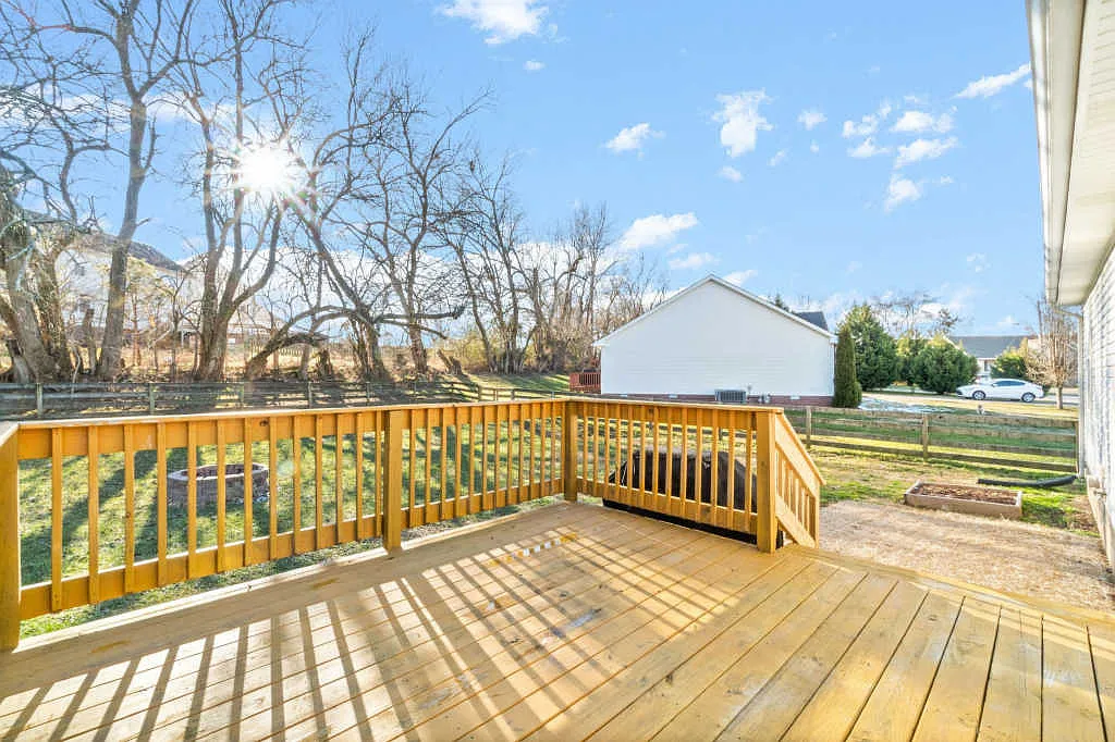 810 Buckhorn Dr - Photo 6 of 6