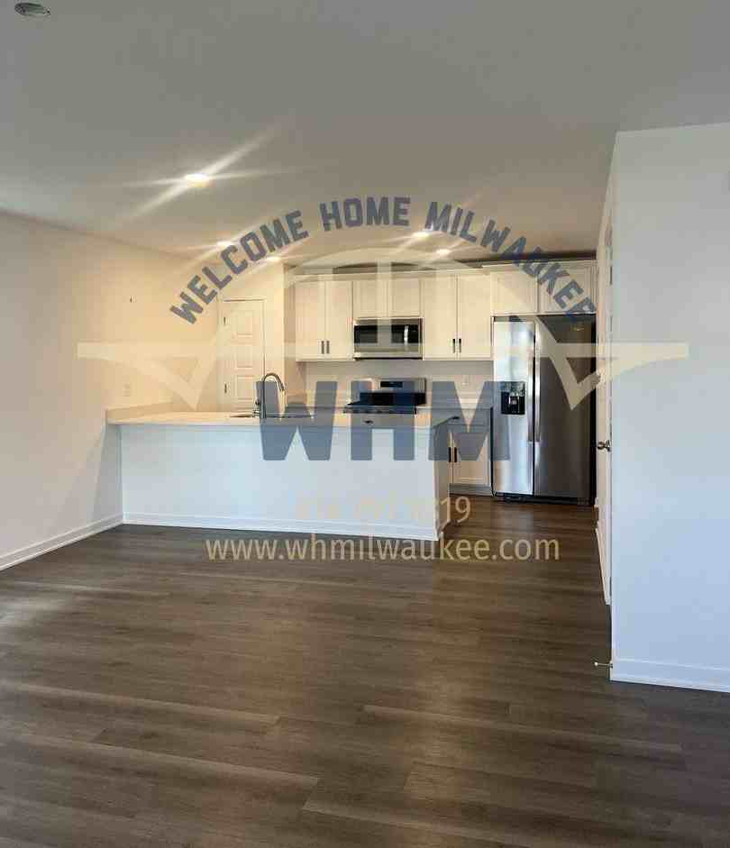 7051 Fair Oaks Rd - Photo 2 of 10