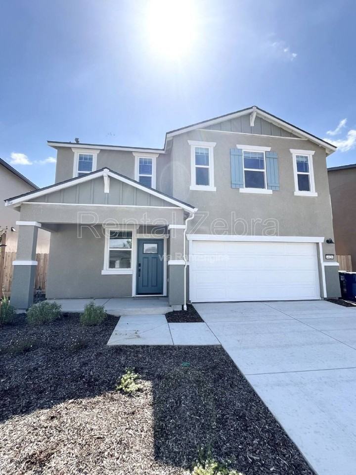 4626 Sami Jo Dr - Photo 2 of 10