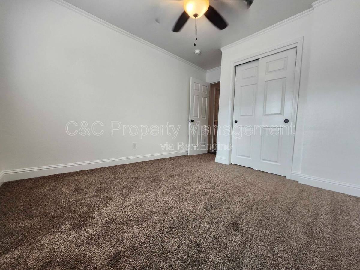 2546 W Victor Ct #102 - Photo 3 of 8